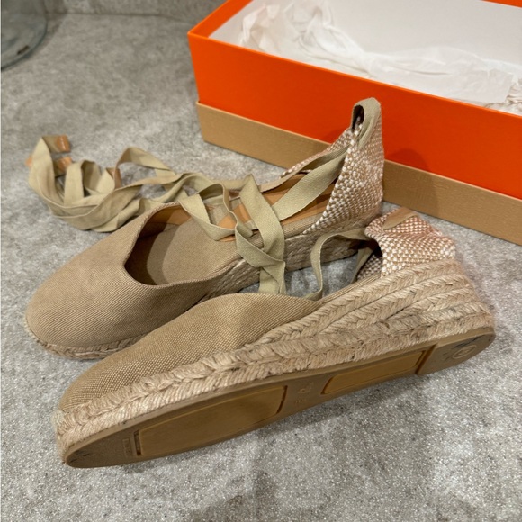 Castener Espadrilles Sand color size 9 - Picture 3 of 11